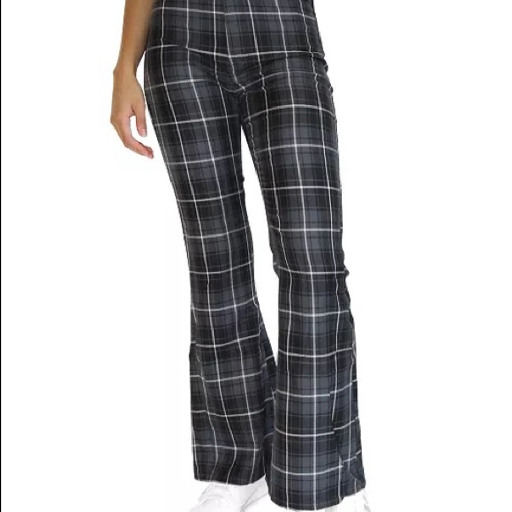 Juniors' High Rise, Plaid, 90’s Flare Jeans, Size 5